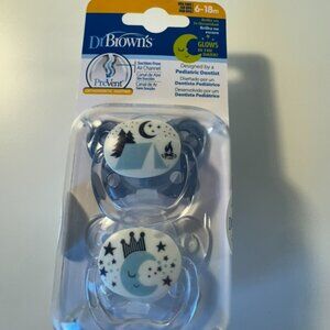 Dr Browns PreVent Pacifier x 2 night time version (glows in the dark) 6-18m